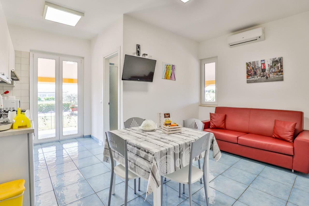 I Giardini Dell'Olimpo Apartment Paestum Bagian luar foto