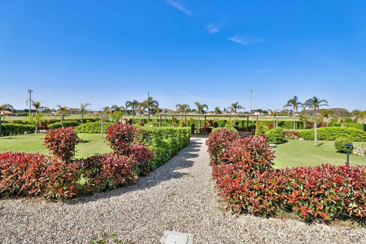 I Giardini Dell'Olimpo Apartment Paestum Bagian luar foto