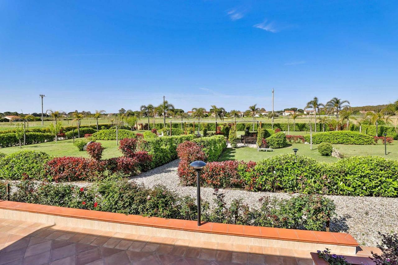 I Giardini Dell'Olimpo Apartment Paestum Bagian luar foto